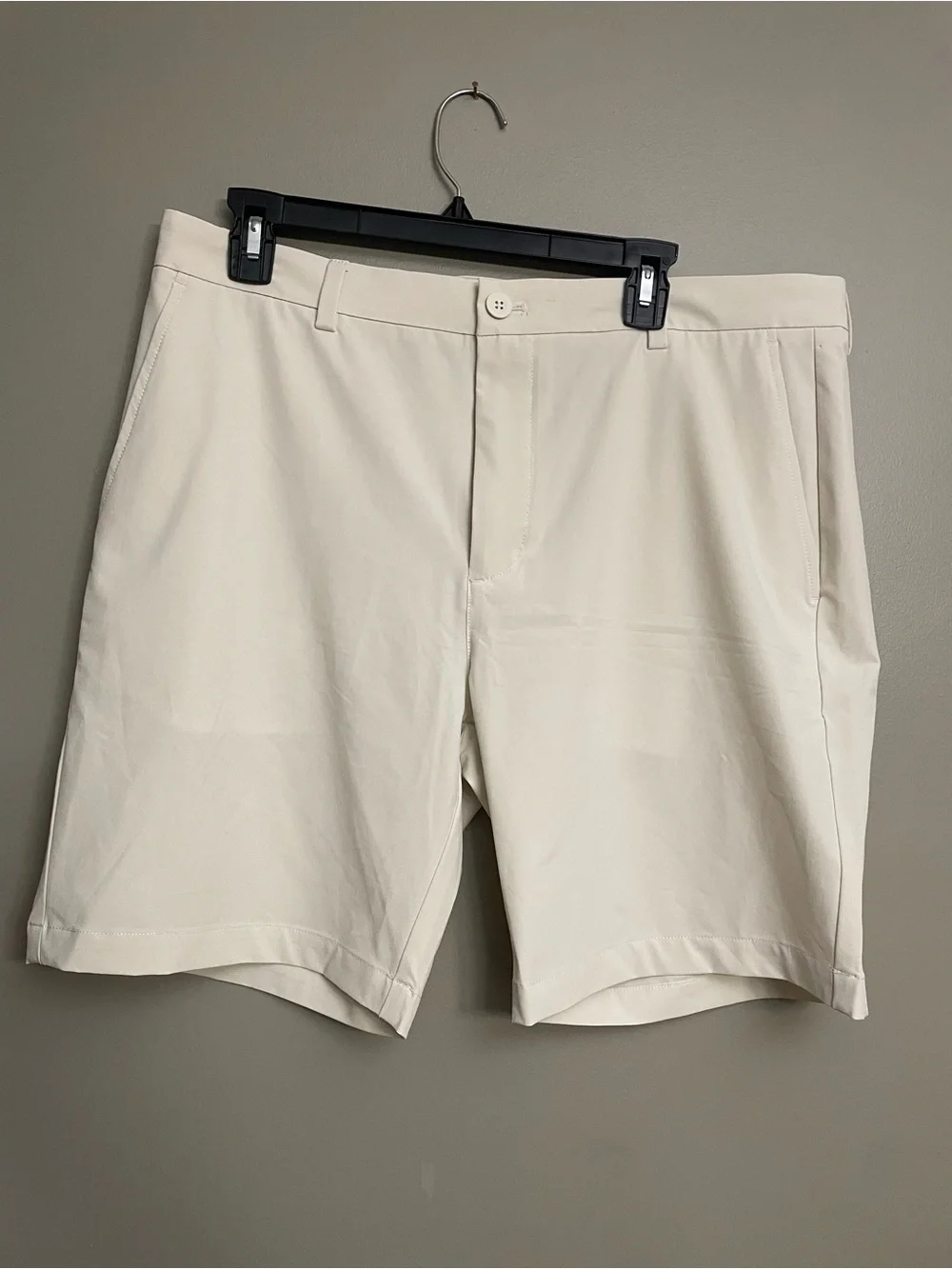 Vineyard Vines Beige Flat Front Performance Shorts